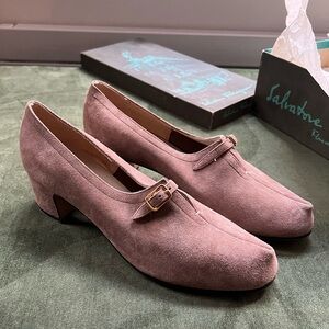 Vintage Salvatore Ferragamo Heels (Size 7)